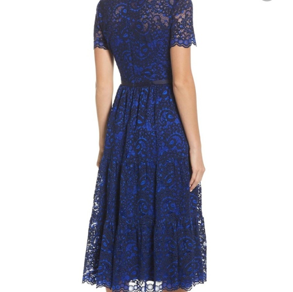 Maggy London tiered lace overlay midi dress - Picture 2 of 7